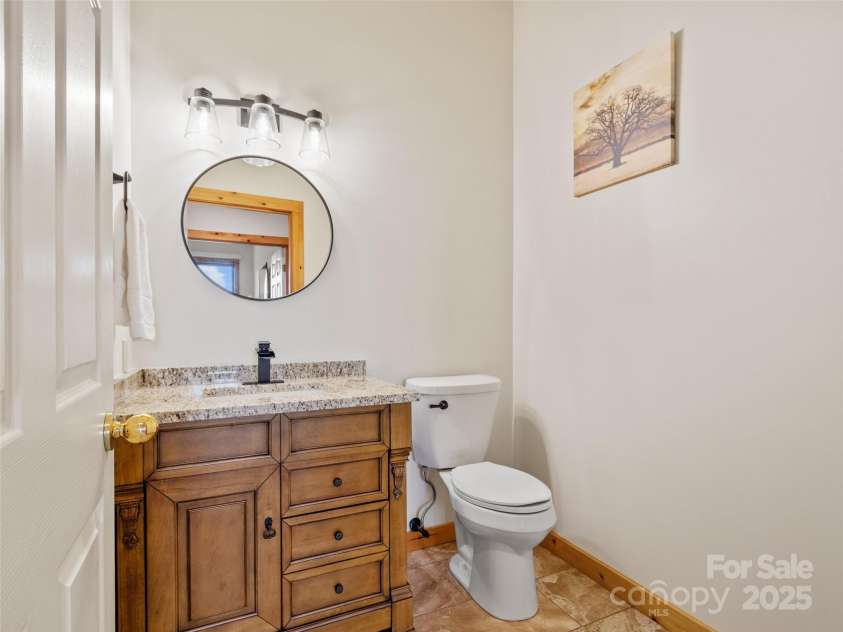 130 Stoney Falls Loop, Burnsville, NC 28714.  MLS# CAR4286309, YatesRealty ID 16885. 