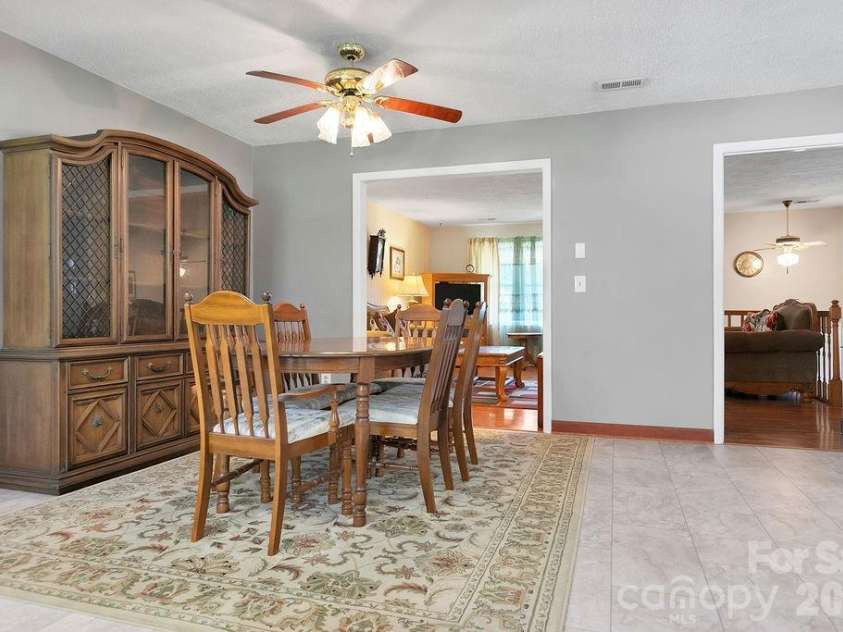 1482 Island Ford Road, Brevard, NC 28712.  MLS# CAR4366891, YatesRealty ID 16887. Dining Area