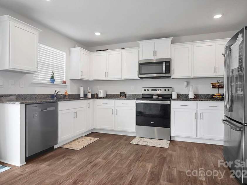 2013 Eastway Drive, Dallas, NC 28034.  MLS# CAR4265689, YatesRealty ID 16887. 