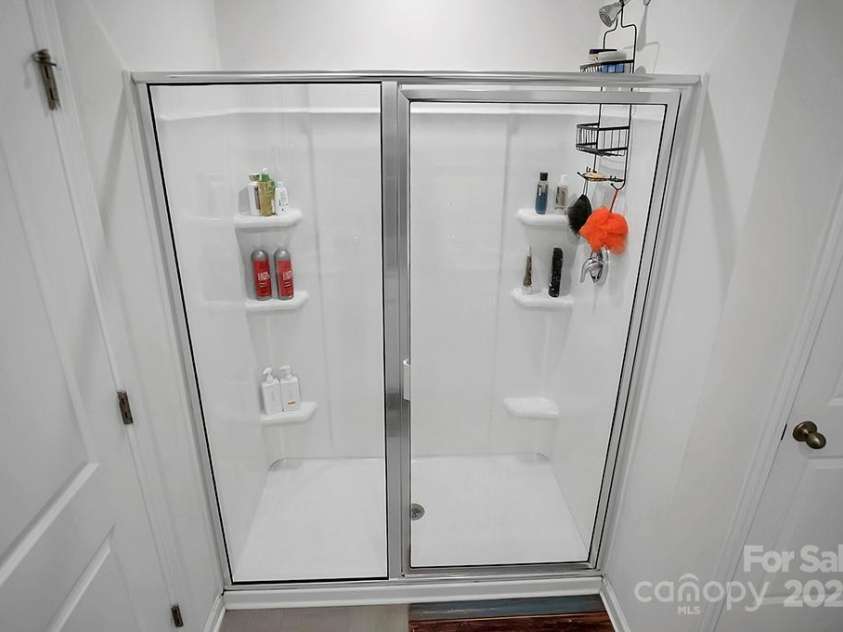 2013 Eastway Drive, Dallas, NC 28034.  MLS# CAR4265689, YatesRealty ID 16887. 