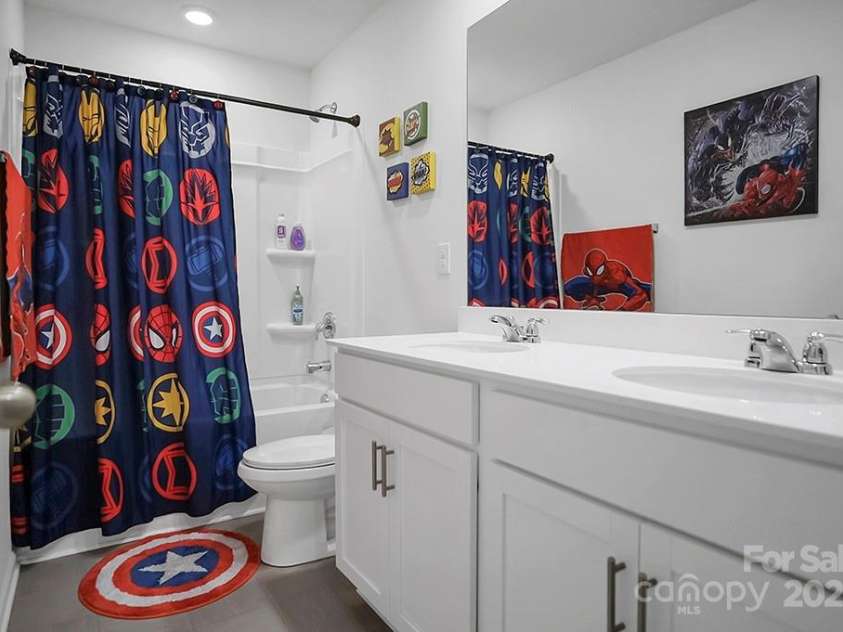 2013 Eastway Drive, Dallas, NC 28034.  MLS# CAR4265689, YatesRealty ID 16887. 