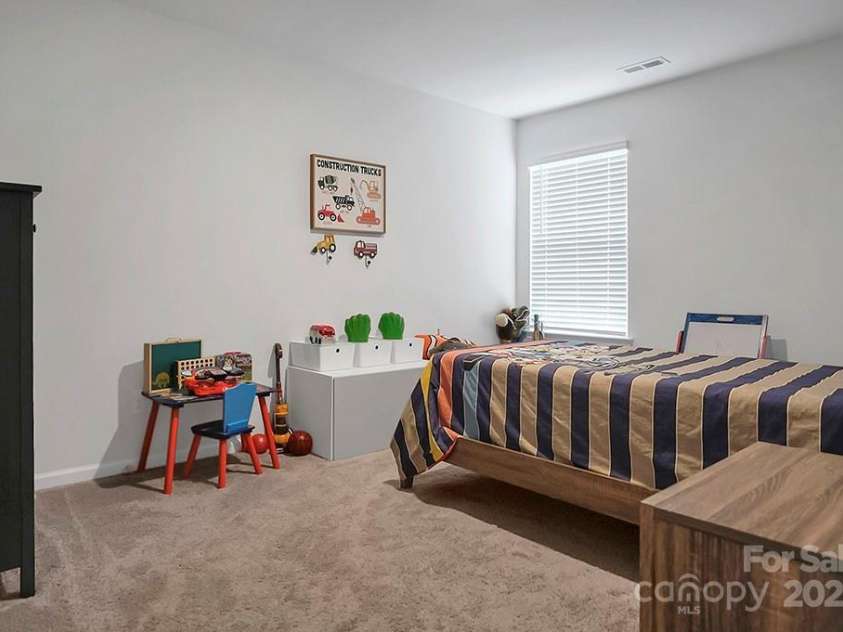 2013 Eastway Drive, Dallas, NC 28034.  MLS# CAR4265689, YatesRealty ID 16887. 