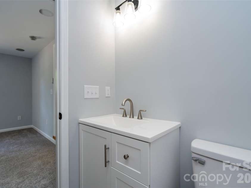 435 Mahaffey Drive, Salisbury, NC 28146.  MLS# CAR4370943, YatesRealty ID 16888. 