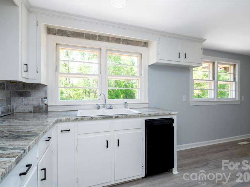 435 Mahaffey Drive, Salisbury, NC 28146.  MLS# CAR4370943, YatesRealty ID 16888. 