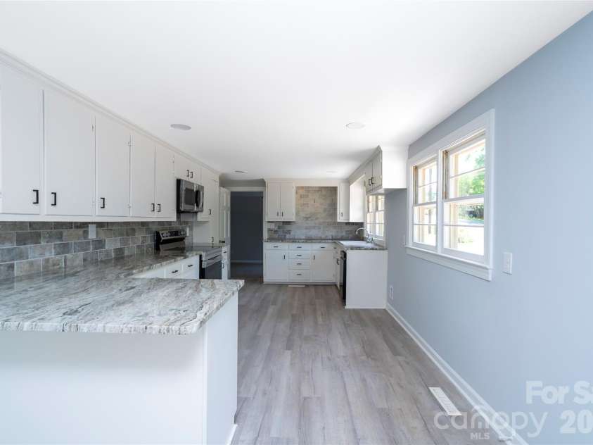 435 Mahaffey Drive, Salisbury, NC 28146.  MLS# CAR4370943, YatesRealty ID 16888. 