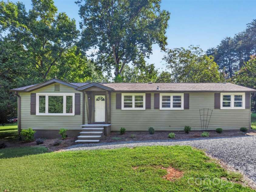 435 Mahaffey Drive, Salisbury, NC 28146.  MLS# CAR4421848, YatesRealty ID 16888. 