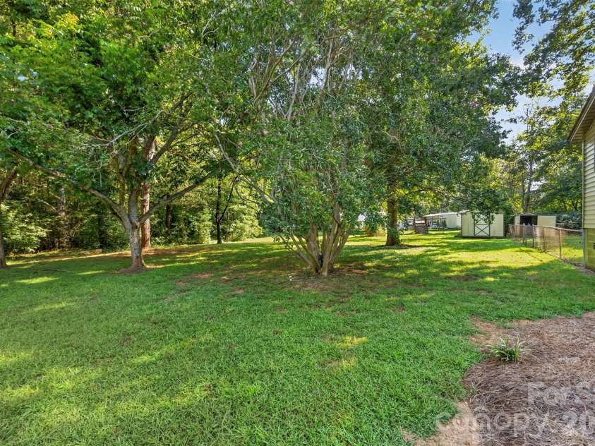 435 Mahaffey Drive, Salisbury, NC 28146.  MLS# CAR4421848, YatesRealty ID 16888. 