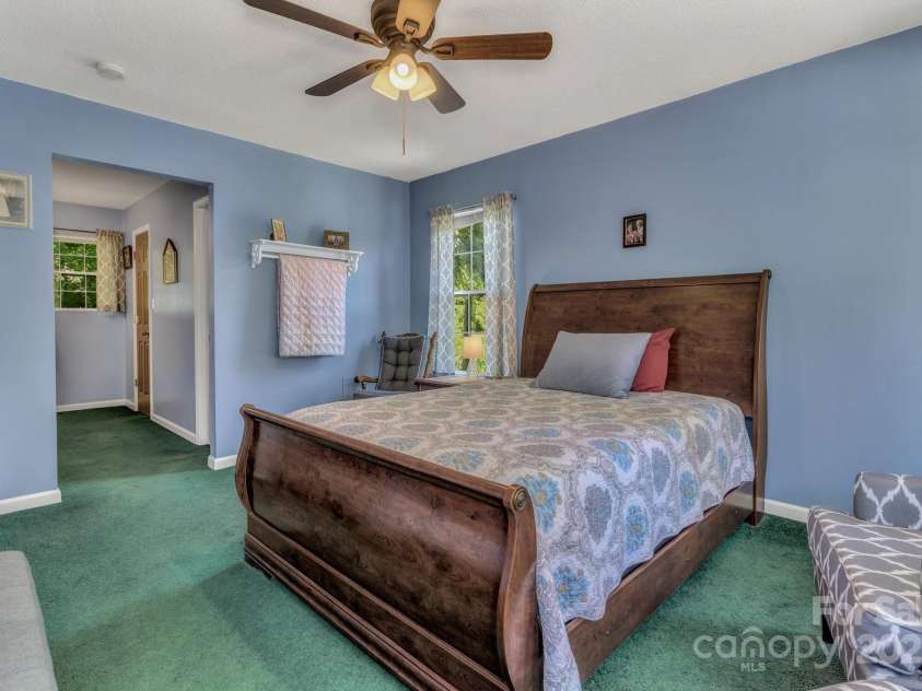 619 Beaverdam Road, Asheville, NC 28804.  MLS# CAR4261133, YatesRealty ID 16888. 