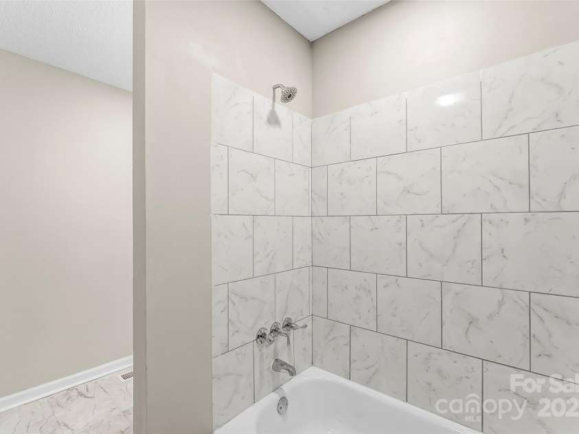 2126 Kincaid Hill Road, Lenoir, NC 28645.  MLS# CAR4266603, YatesRealty ID 16889. 