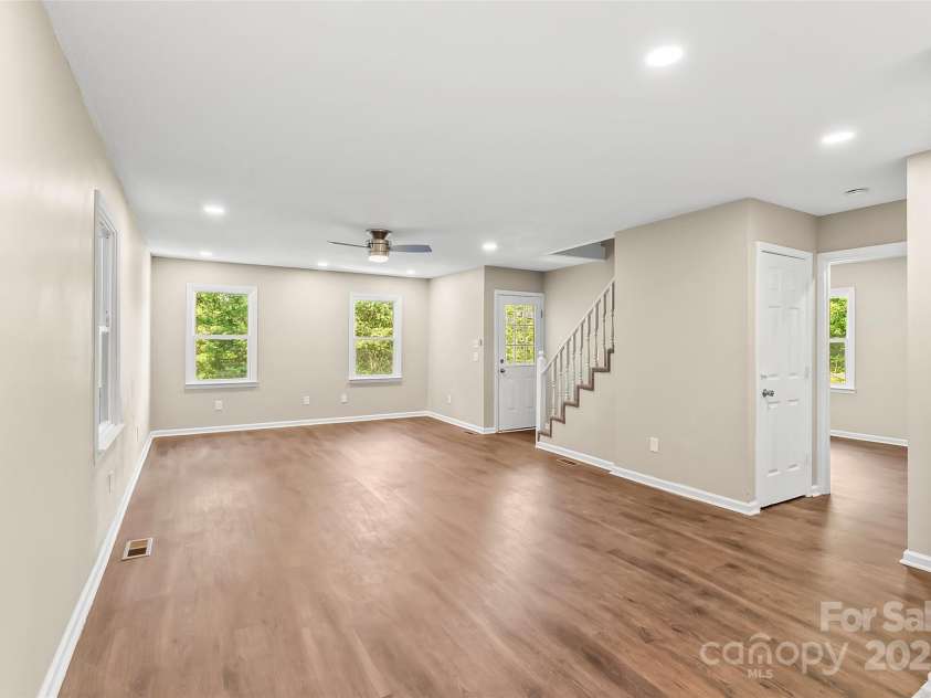 2126 Kincaid Hill Road, Lenoir, NC 28645.  MLS# CAR4266603, YatesRealty ID 16889. 