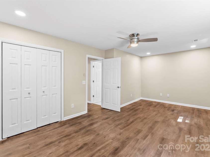 2126 Kincaid Hill Road, Lenoir, NC 28645.  MLS# CAR4266603, YatesRealty ID 16889. 