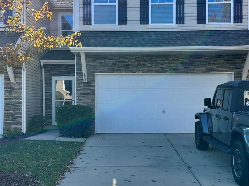 878 Summerlake Drive, Fort Mill, SC 29715.  MLS# CAR4318375, YatesRealty ID 16889. 