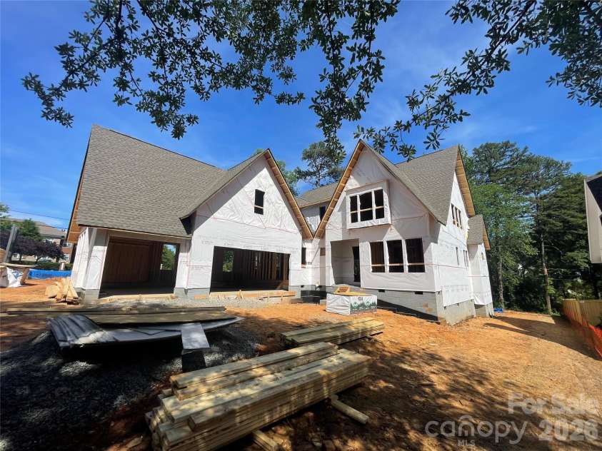 1205 Meadowood Lane, Charlotte, NC 28211.  MLS# CAR4344070, YatesRealty ID 1689. 