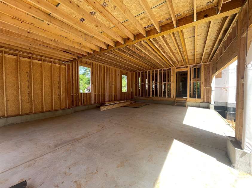 1205 Meadowood Lane, Charlotte, NC 28211.  MLS# CAR4344070, YatesRealty ID 1689. 