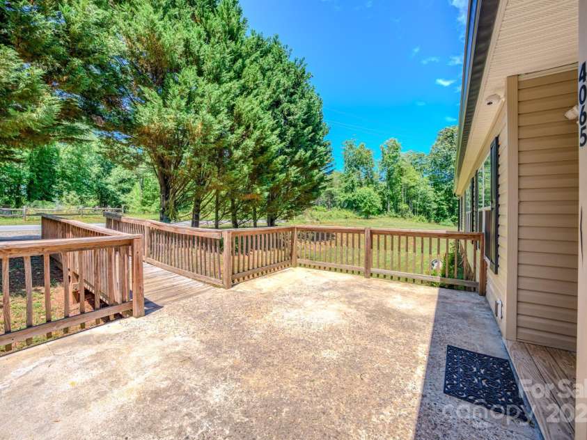 4065 NC 126 Highway, Morganton, NC 28655.  MLS# CAR4260543, YatesRealty ID 16890. 