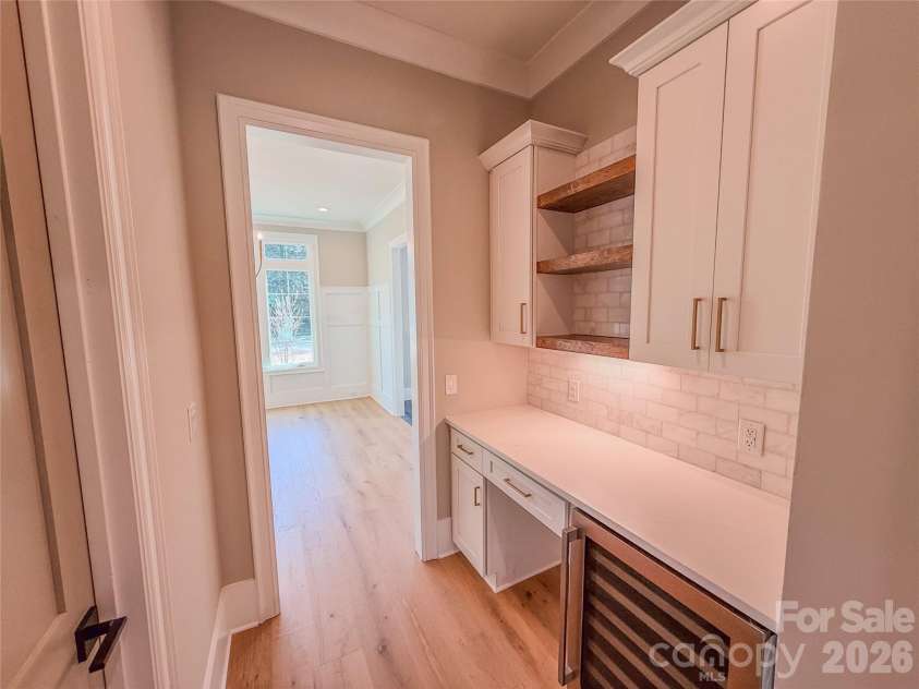 4822 Walker Road, Charlotte, NC 28211.  MLS# CAR4360360, YatesRealty ID 16890. 