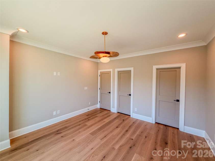 4822 Walker Road, Charlotte, NC 28211.  MLS# CAR4360360, YatesRealty ID 16890. 