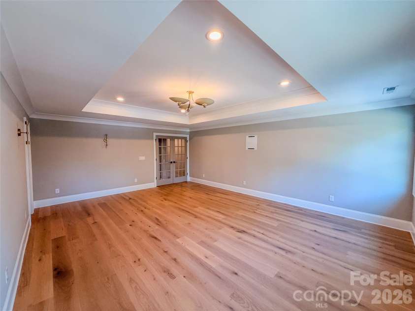 4822 Walker Road, Charlotte, NC 28211.  MLS# CAR4360360, YatesRealty ID 16890. 