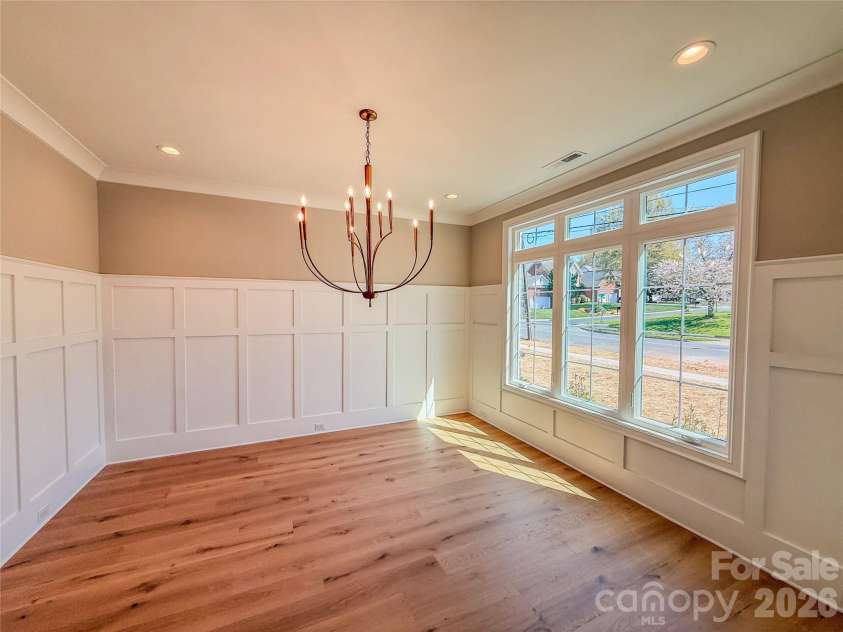 4822 Walker Road, Charlotte, NC 28211.  MLS# CAR4360360, YatesRealty ID 16890. Dining Room