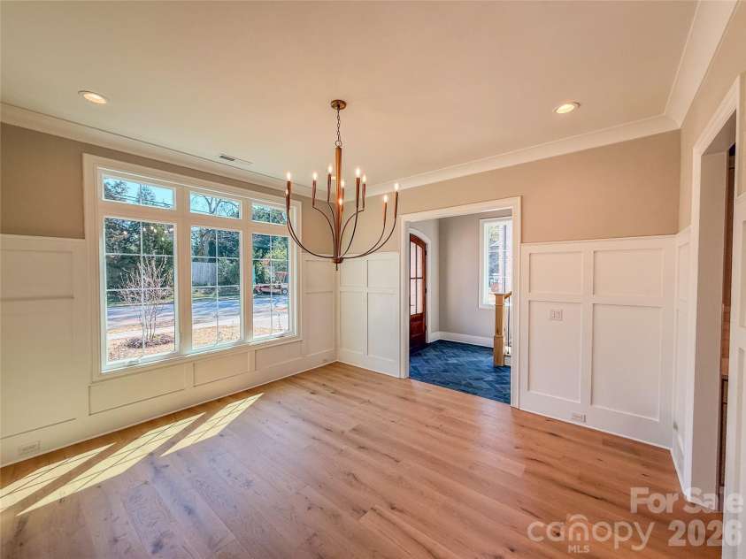 4822 Walker Road, Charlotte, NC 28211.  MLS# CAR4360360, YatesRealty ID 16890. Dining Room