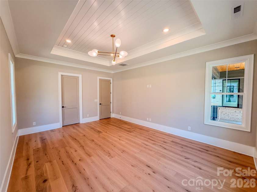 4822 Walker Road, Charlotte, NC 28211.  MLS# CAR4360360, YatesRealty ID 16890. Primary bedroom