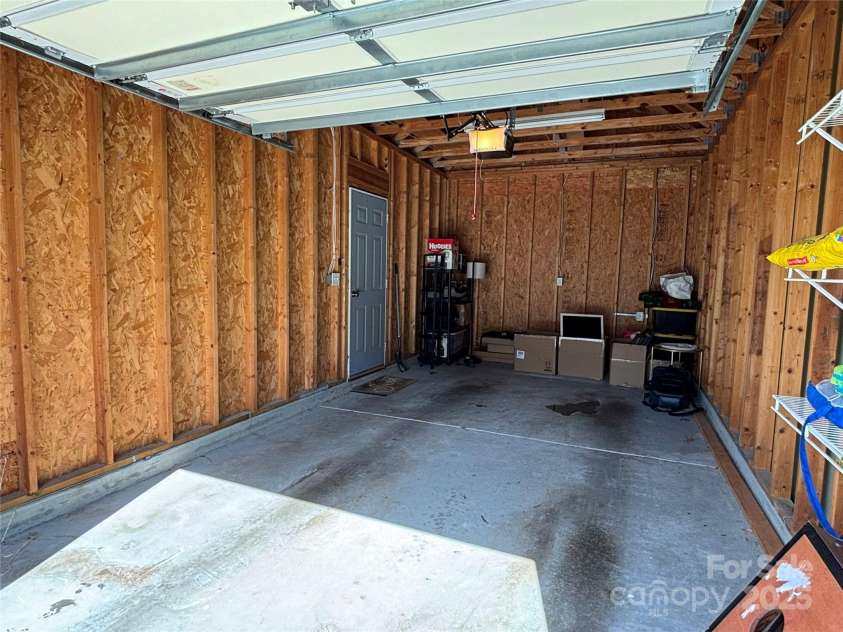 1139 Drummond Lane, Matthews, NC 28104.  MLS# CAR4258939, YatesRealty ID 16891. 