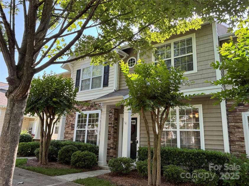 1139 Drummond Lane, Matthews, NC 28104.  MLS# CAR4258939, YatesRealty ID 16891. 