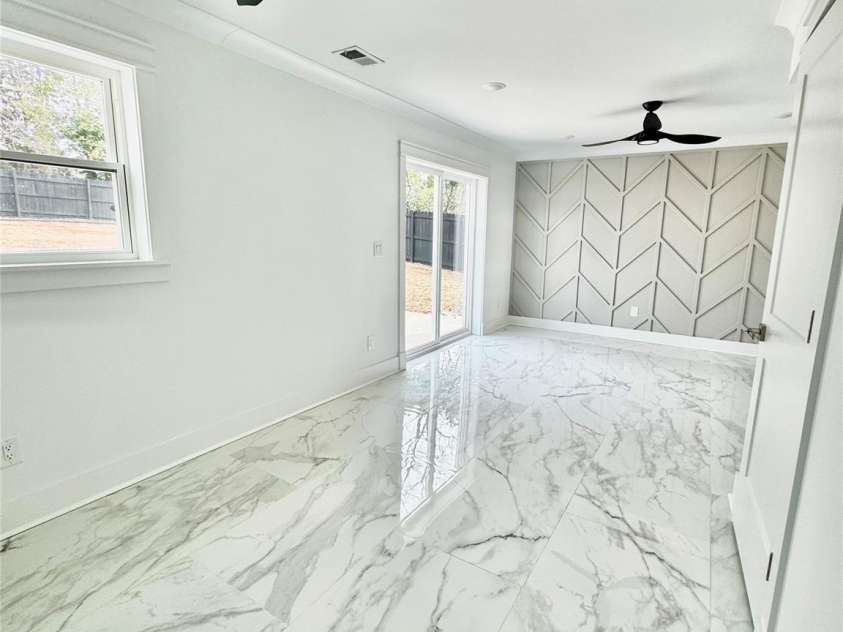 5635 Ruth Drive, Charlotte, NC 28215.  MLS# CAR4398288, YatesRealty ID 16891. 