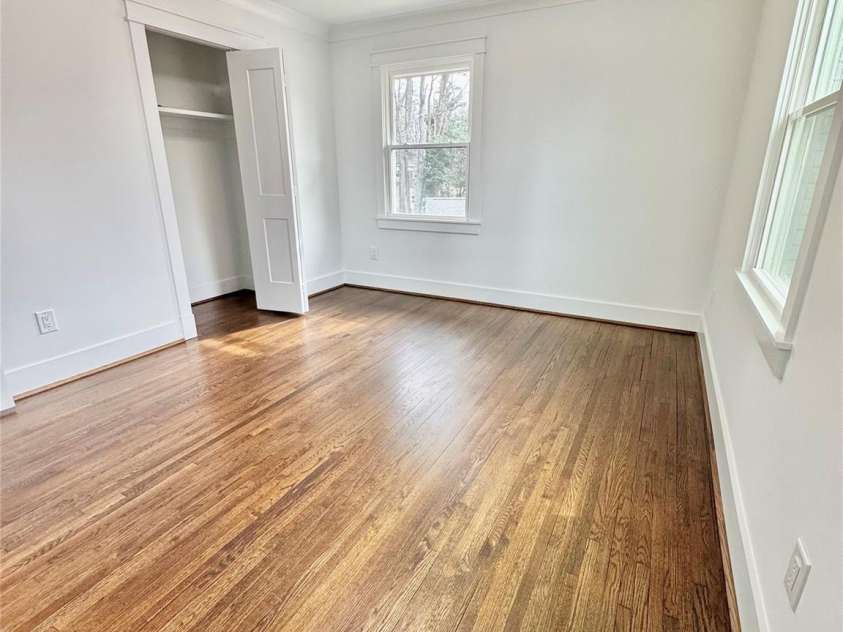 5635 Ruth Drive, Charlotte, NC 28215.  MLS# CAR4398288, YatesRealty ID 16891. 