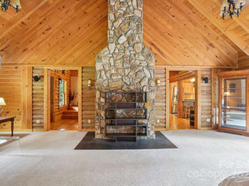 10583 Earnhardt Lake Road, Davidson, NC 28036.  MLS# CAR4245218, YatesRealty ID 16893. 