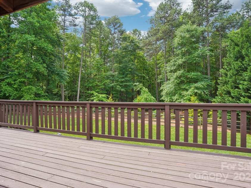 10583 Earnhardt Lake Road, Davidson, NC 28036.  MLS# CAR4245218, YatesRealty ID 16893. 