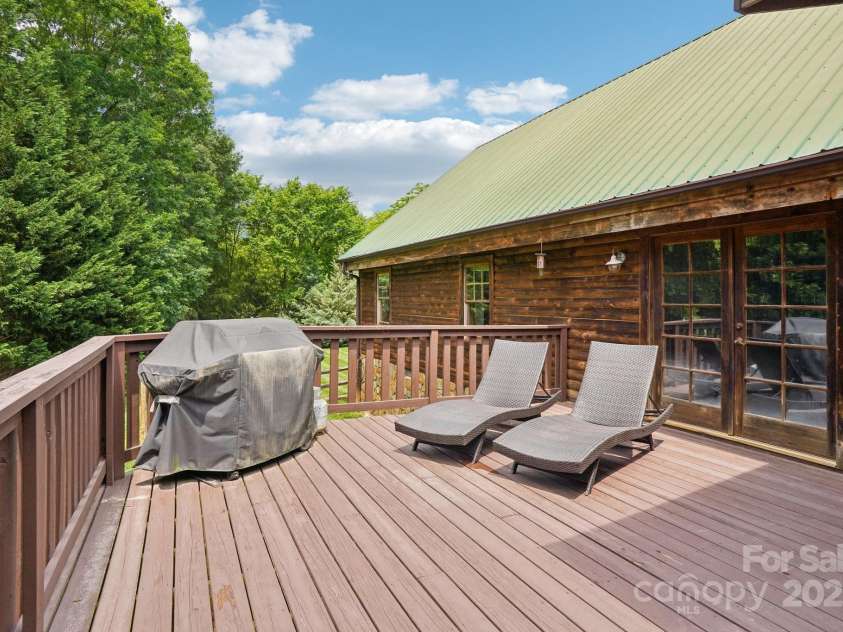 10583 Earnhardt Lake Road, Davidson, NC 28036.  MLS# CAR4245218, YatesRealty ID 16893. 