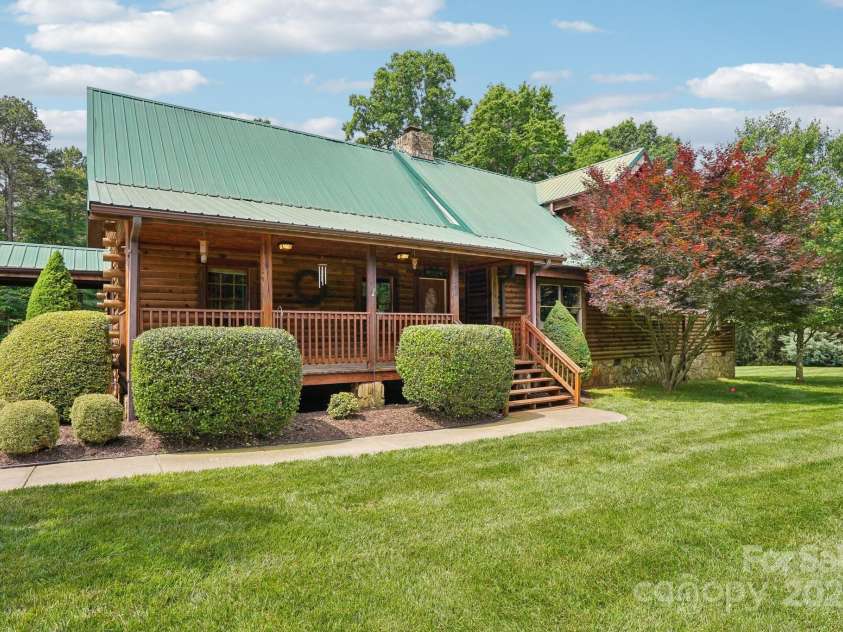 10583 Earnhardt Lake Road, Davidson, NC 28036.  MLS# CAR4245218, YatesRealty ID 16893. 