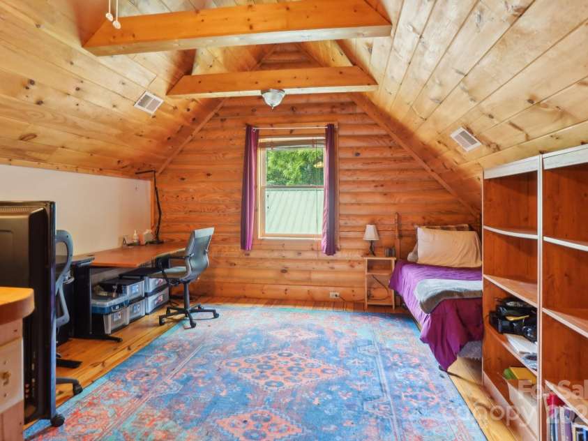 10583 Earnhardt Lake Road, Davidson, NC 28036.  MLS# CAR4245218, YatesRealty ID 16893. Loft on upper level