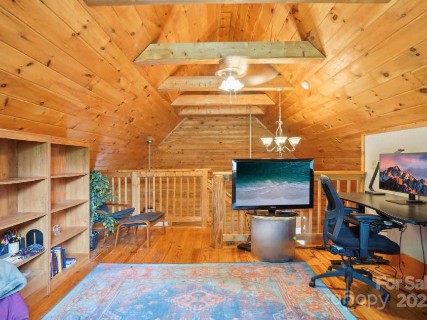 10583 Earnhardt Lake Road, Davidson, NC 28036.  MLS# CAR4245218, YatesRealty ID 16893. Loft on upper level