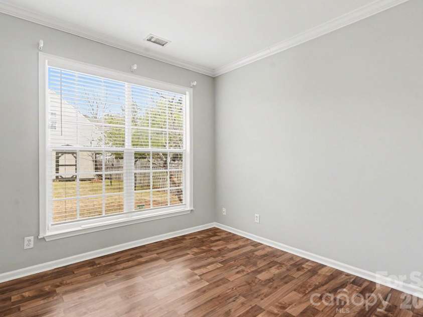 8727 Fieldcroft Drive, Charlotte, NC 28277.  MLS# CAR4362427, YatesRealty ID 16893. 