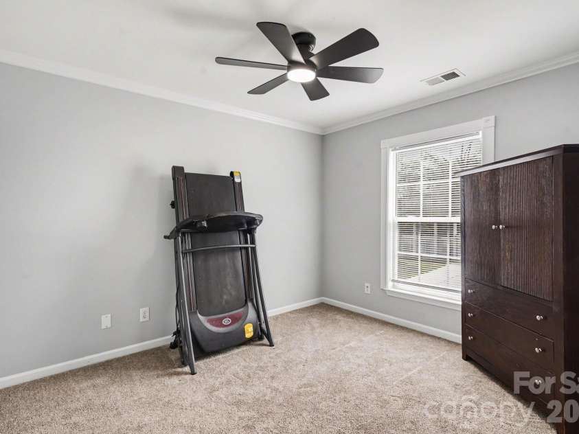 8727 Fieldcroft Drive, Charlotte, NC 28277.  MLS# CAR4362427, YatesRealty ID 16893. 