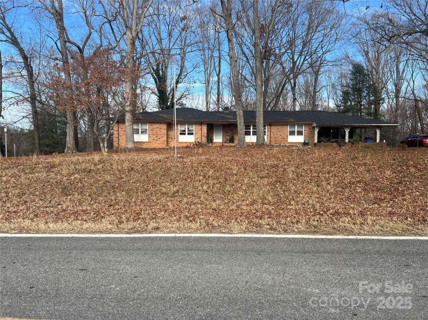 3367 Marshall Wolfe Road, Kings Mountain, NC 28086.  MLS# CAR4223212, YatesRealty ID 16896. Front of home