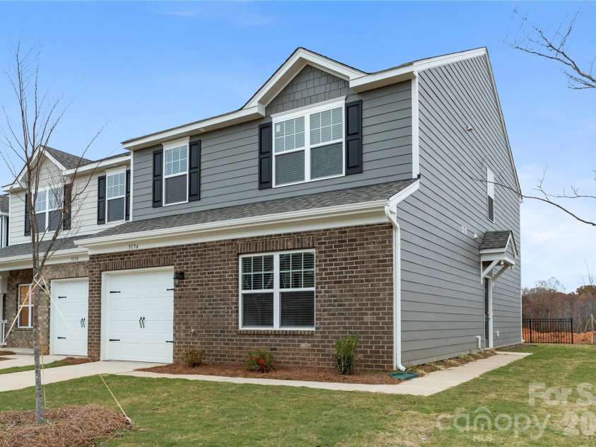 5136 Tommy Lane, Stanley, NC 28164.  MLS# CAR4292910, YatesRealty ID 16899. Cypress front 2