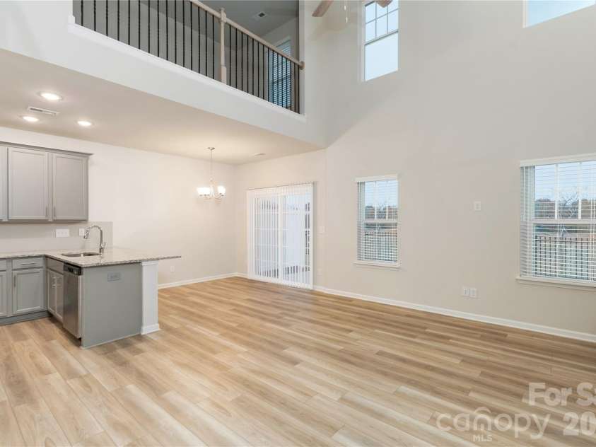 5136 Tommy Lane, Stanley, NC 28164.  MLS# CAR4292910, YatesRealty ID 16899. Living 2