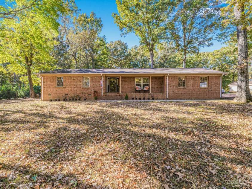 2907 Northwood Drive, Monroe, NC 28110.  MLS# CAR4085155, YatesRealty ID 169. 