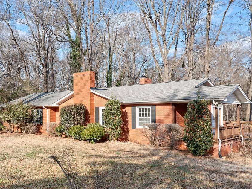 3515 Back Creek Church Road, Charlotte, NC 28213.  MLS# CAR4268700, YatesRealty ID 1690. 