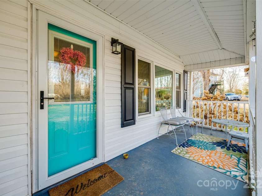 30 Hunter Street, York, SC 29745.  MLS# CAR4220509, YatesRealty ID 16900. 