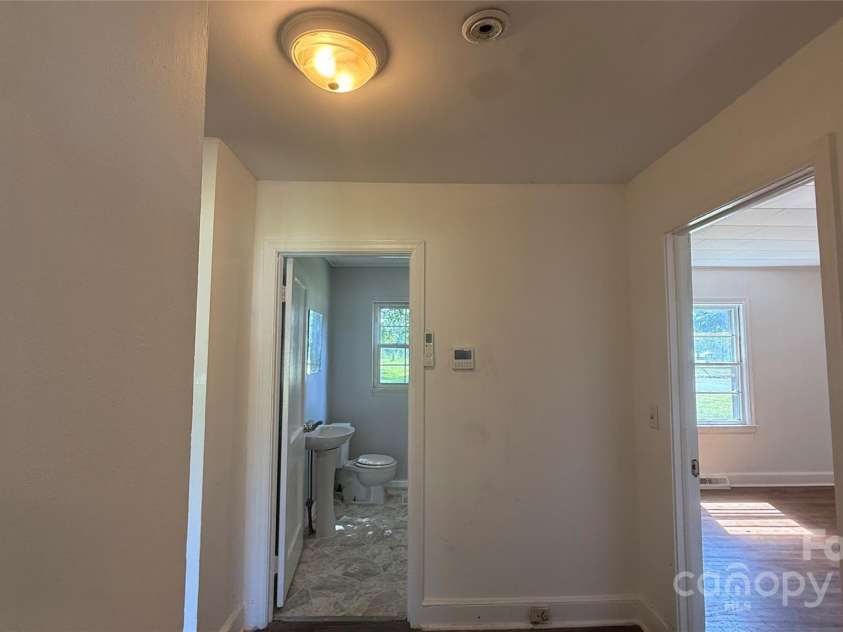 3839 Dixon Boulevard, Shelby, NC 28152.  MLS# CAR4305320, YatesRealty ID 16901. 
