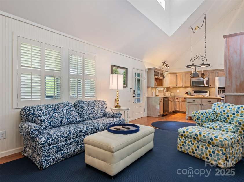 195 Three Springs Road, Sylva, NC 28779.  MLS# CAR4256515, YatesRealty ID 16902. 