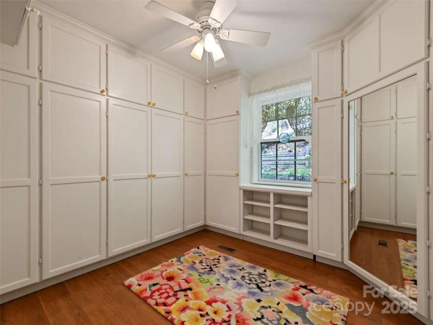 195 Three Springs Road, Sylva, NC 28779.  MLS# CAR4256515, YatesRealty ID 16902. 