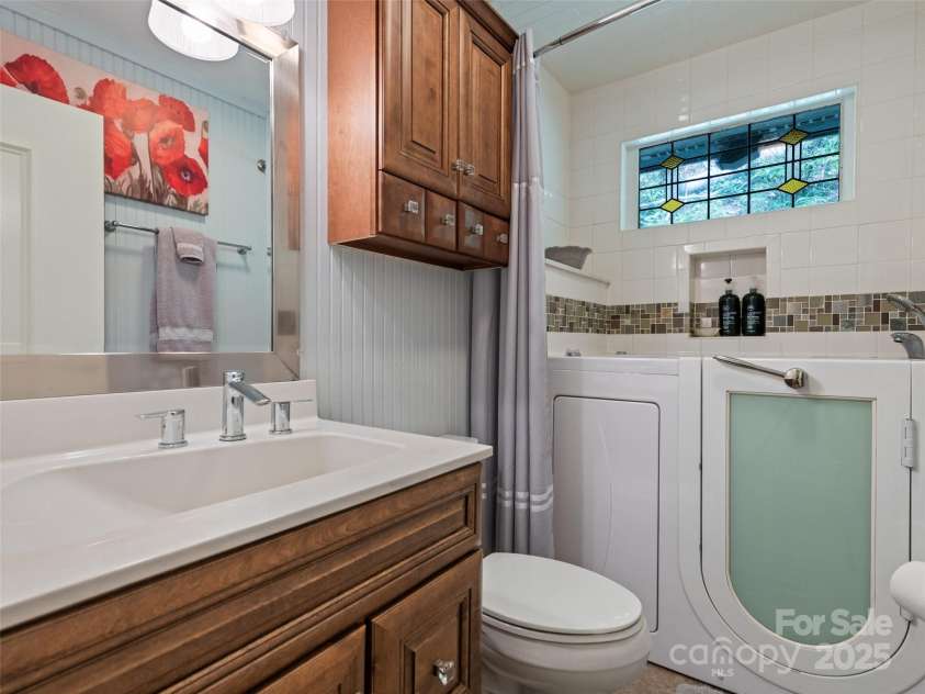 195 Three Springs Road, Sylva, NC 28779.  MLS# CAR4256515, YatesRealty ID 16902. 