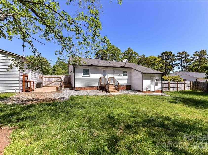 8210 Lantana Drive, Denver, NC 28037.  MLS# CAR4245156, YatesRealty ID 16903. Exterior Back of Home & 1 Car, Detached Garage!