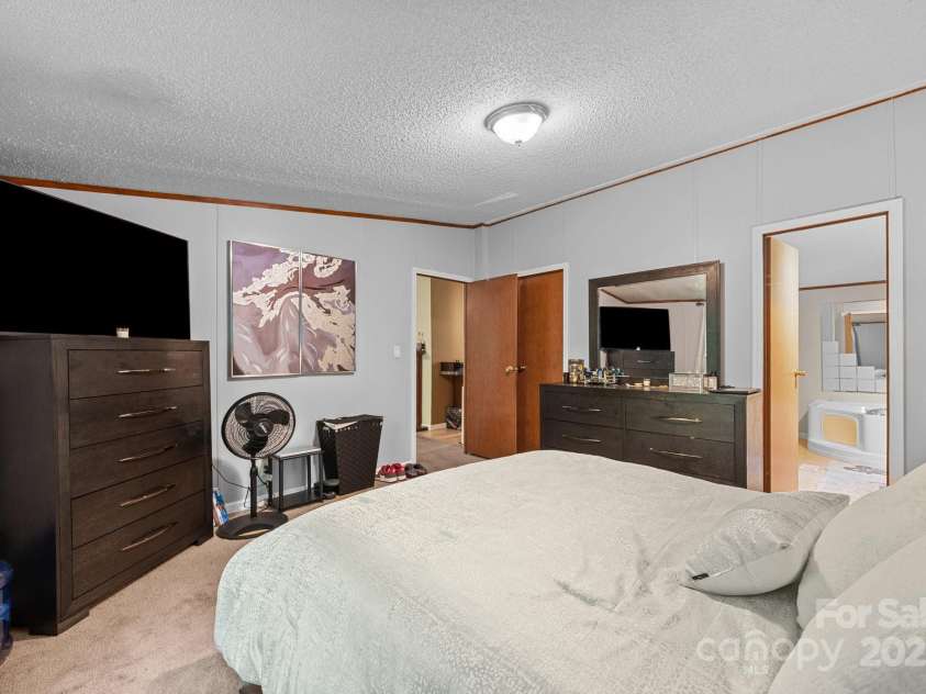 112 Cordella Road, Candler, NC 28715.  MLS# CAR4264603, YatesRealty ID 16904. 