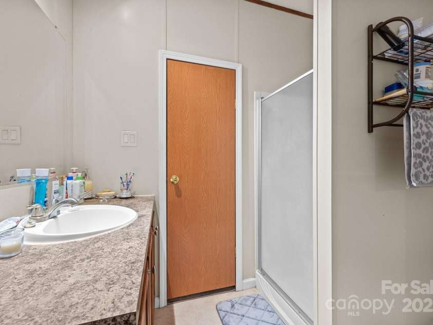 112 Cordella Road, Candler, NC 28715.  MLS# CAR4264603, YatesRealty ID 16904. 